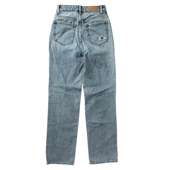 PacSun 90's Boyfriend High Rise Distressed Jeans Blue Size 26 - Picture 2 of 8